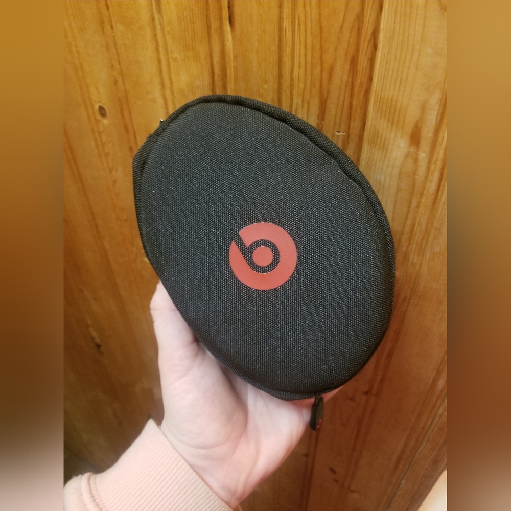 Beats headphone case